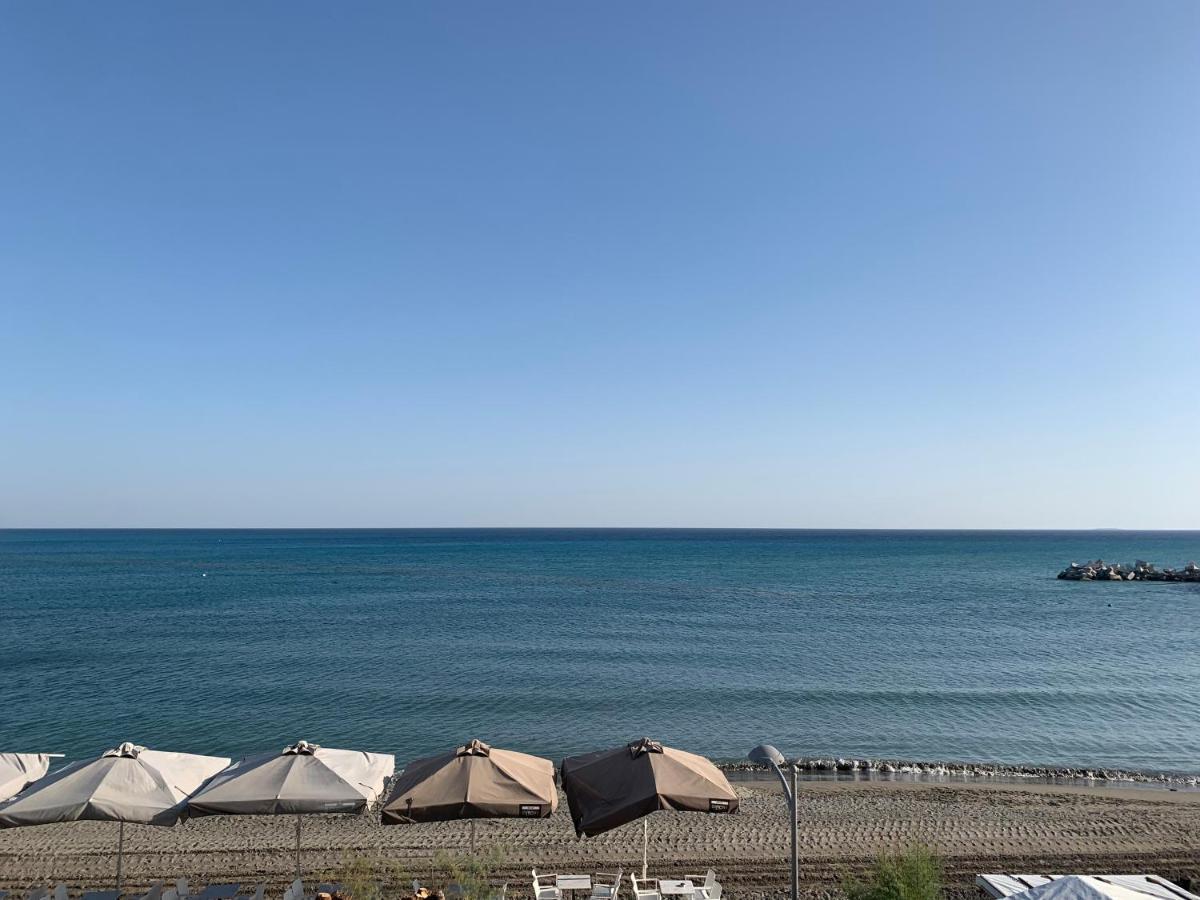 Central Urban Luxury Sea View Apt Since 2009 Ierápetra Extérieur photo